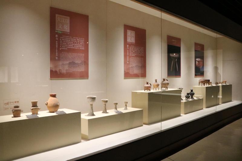 展览汇集“黄河寻根问祖文化联盟”单位的展品近百件(组) 配图2