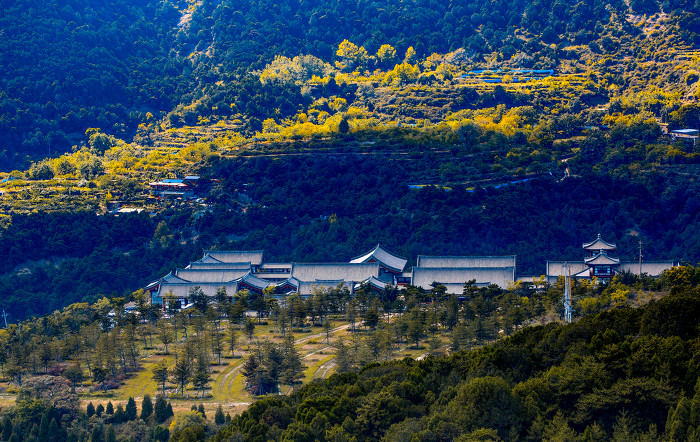 ▲层林尽染秋意浓