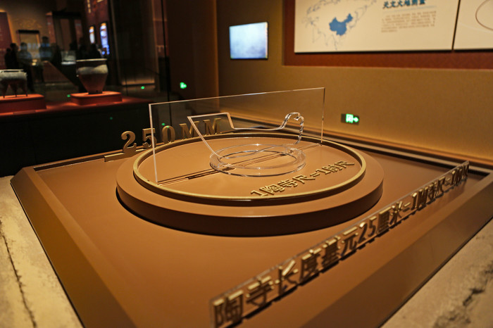 展厅厚重大气,布局脉络清晰。