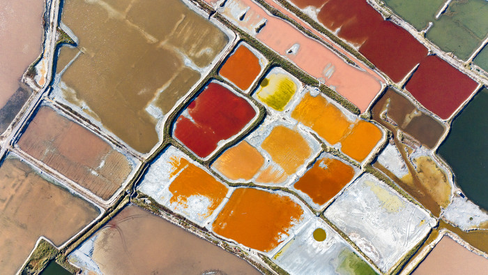 深秋盐湖美景促文旅繁荣