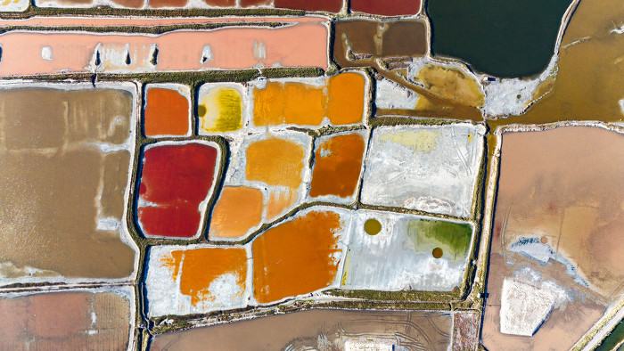 深秋盐湖美景促文旅繁荣