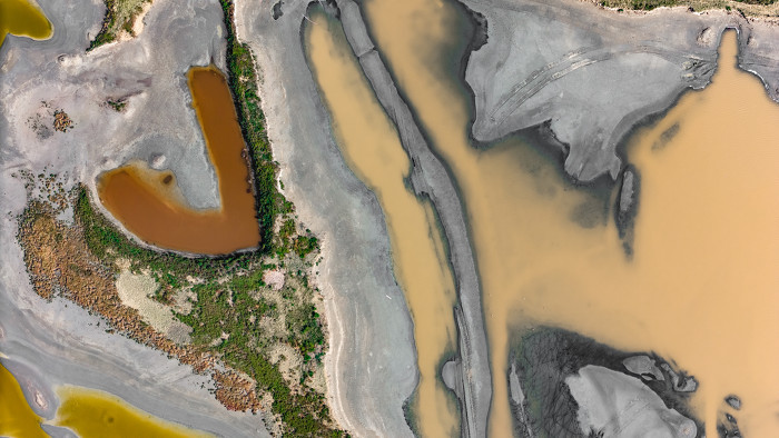 深秋盐湖美景促文旅繁荣