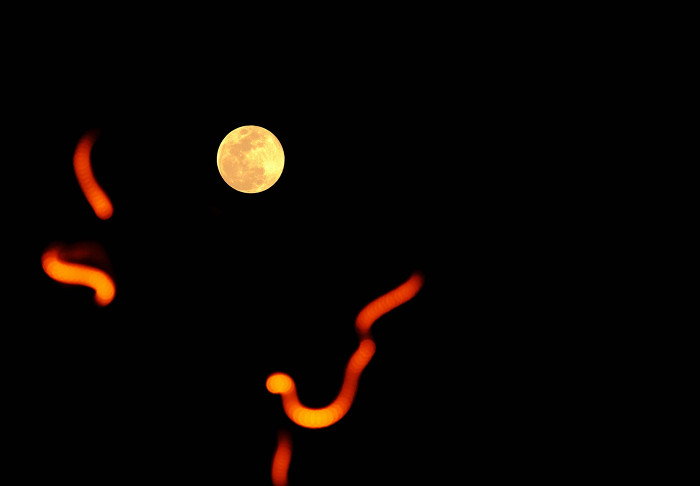 乙巳蛇年元宵节“十五的月亮十五圆”