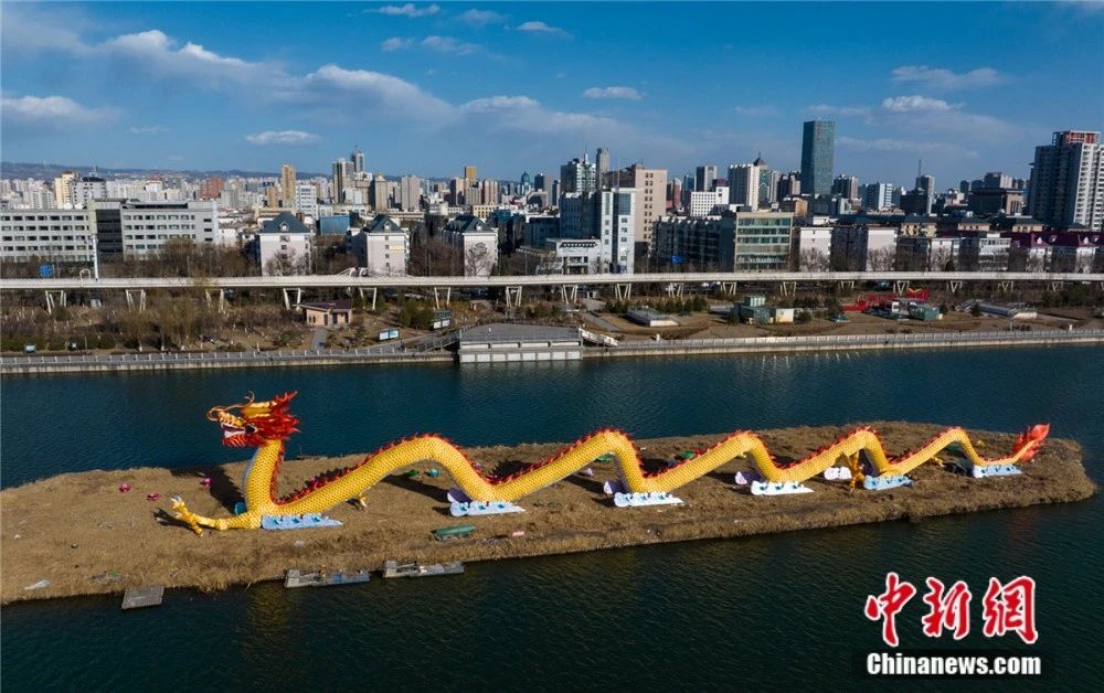 太原汾河景区巨龙景观 武俊杰 摄