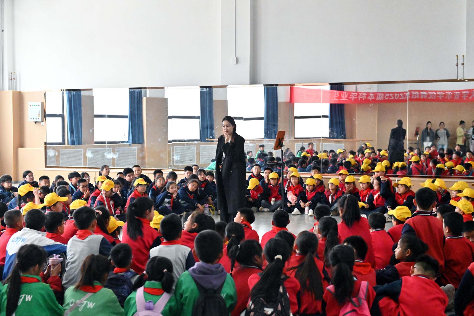 童声探音律,美育启新程