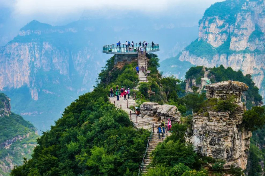 通天峡景区多彩的文旅活动,将太行山水之韵、人文之美转化为消费动能。