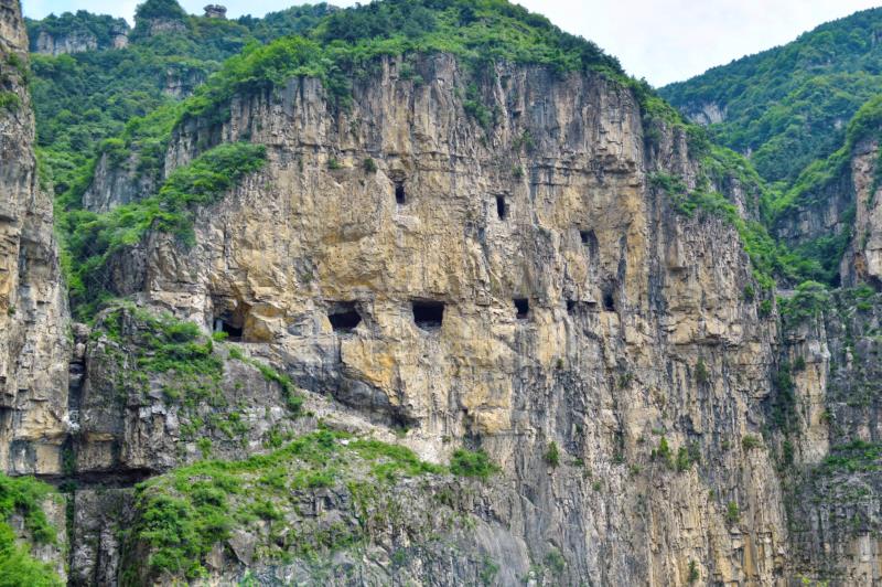 ▲锡崖沟挂壁公路