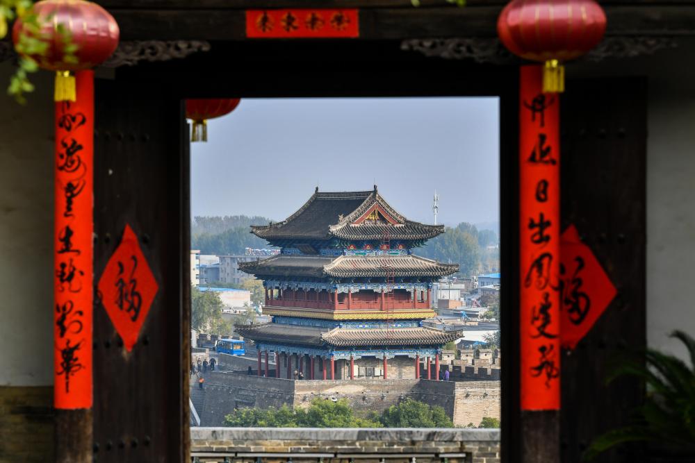 这是10月24日拍摄的忻州古城。