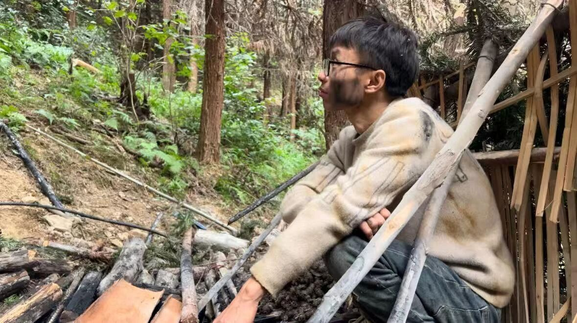 比赛中的选手。图源:极目新闻客户端