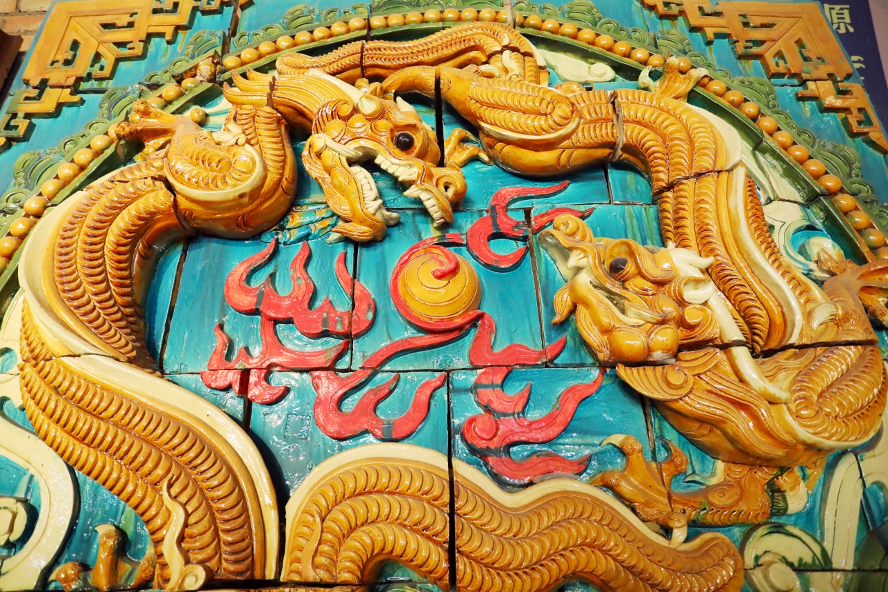 曾在2019年全国第二届青运会作为山西非遗展出的代表作品“二龙戏珠”