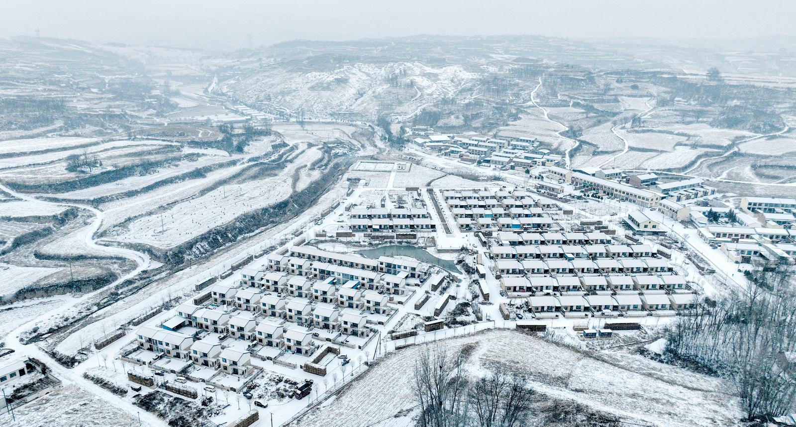 长治市屯留区吾元镇山乡落雪。 李红卫 摄