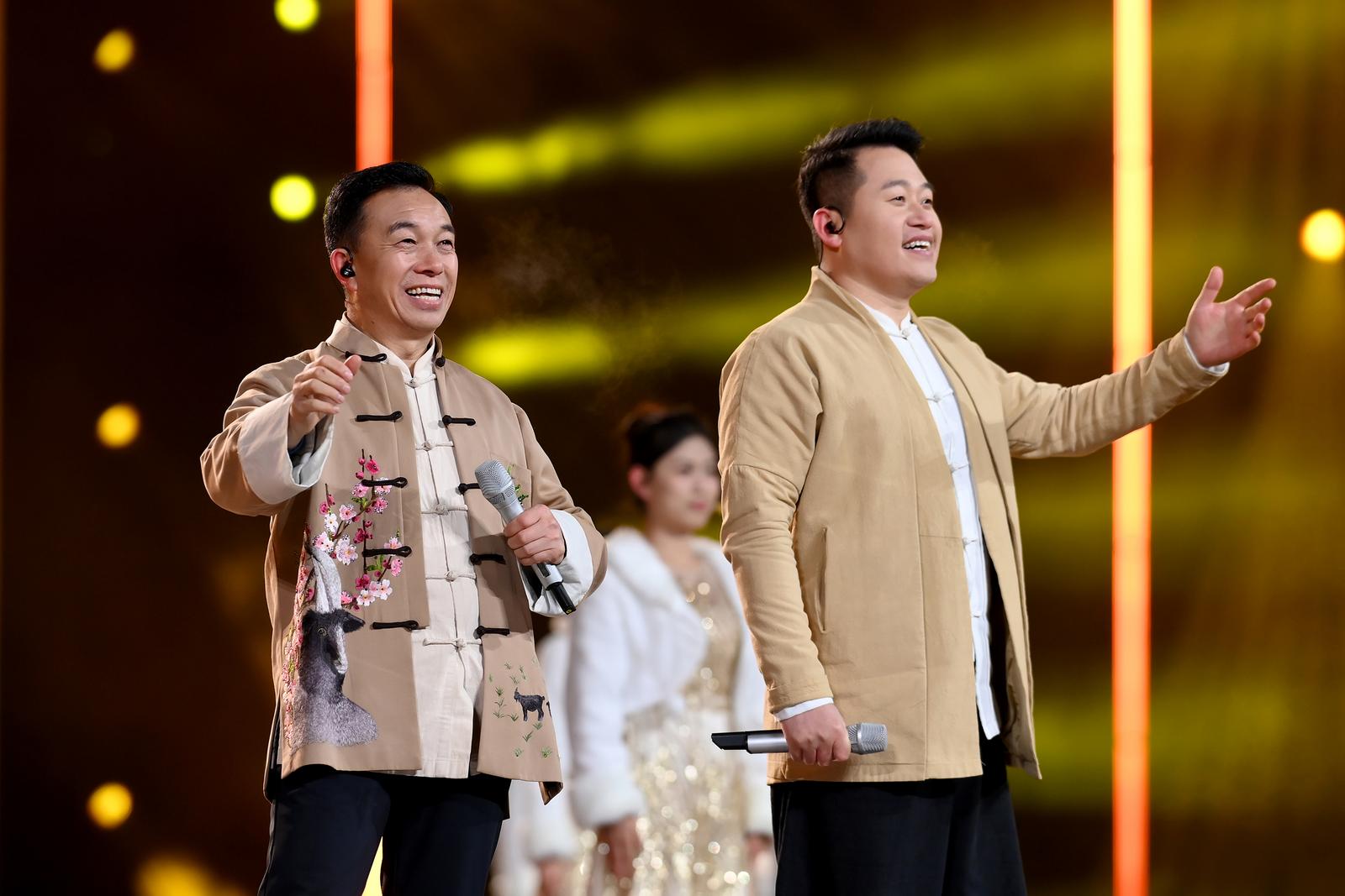 歌曲《天下黄河九十九道弯》