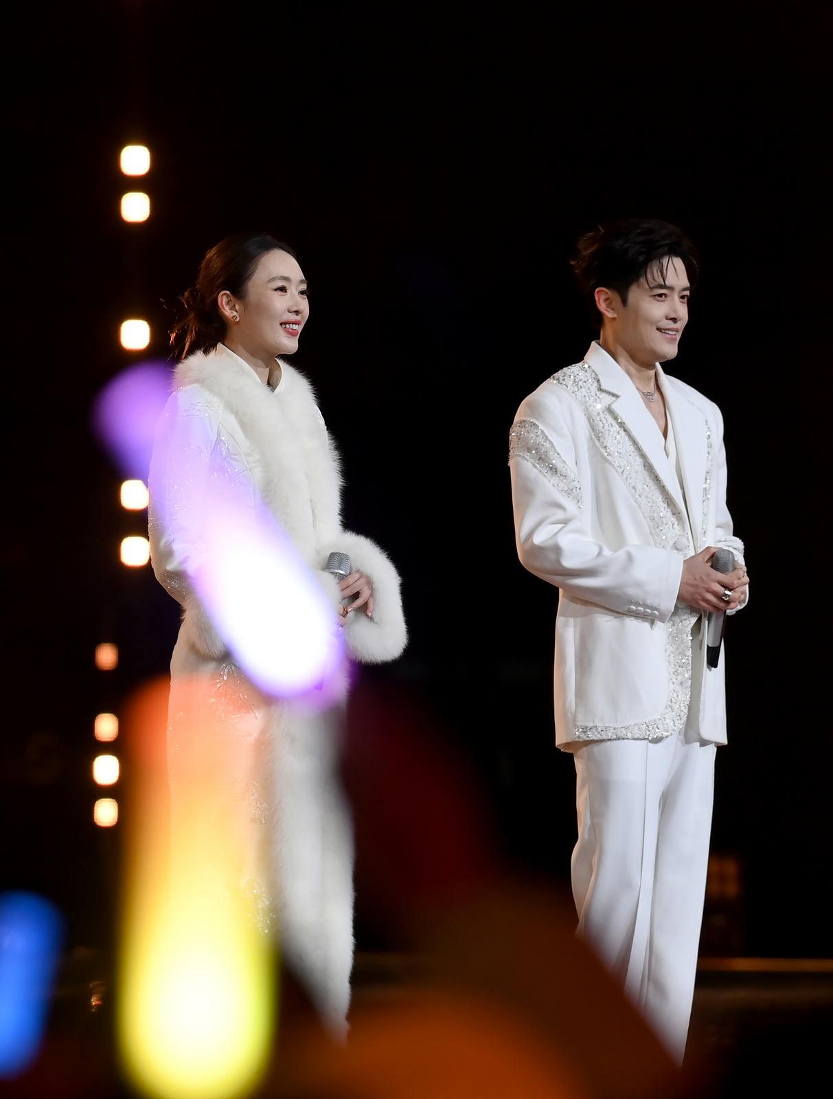 歌曲《追风的船》