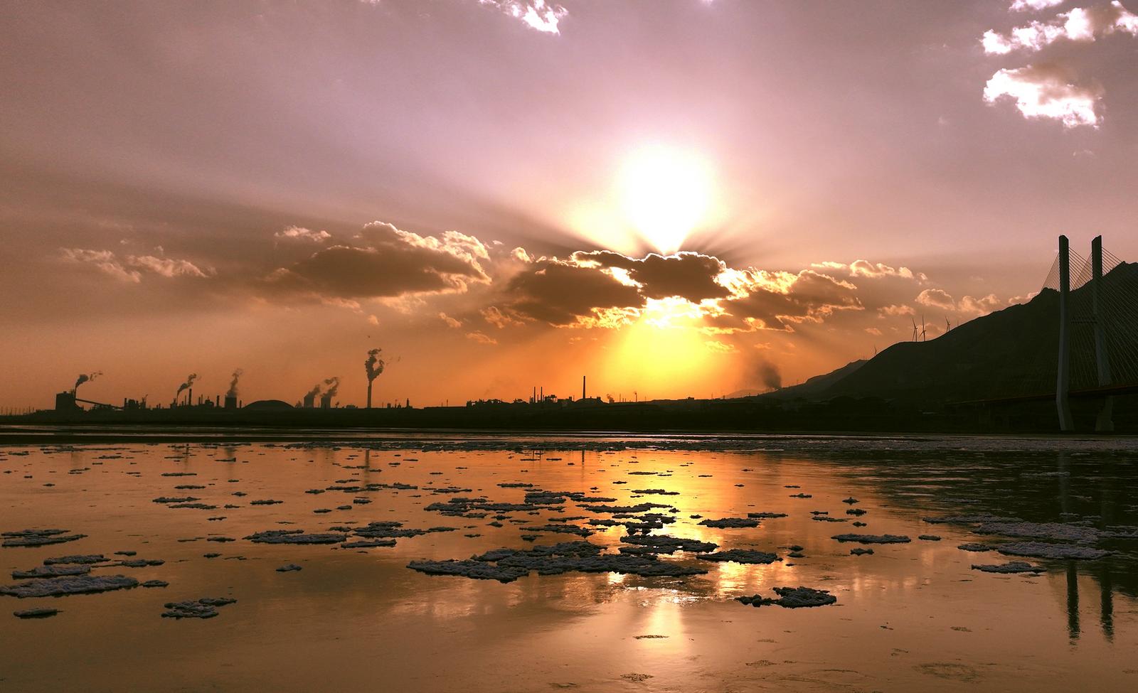 ©山西日报社版权所有。未经许可,请勿转载使用。授权转载转发平台,请注明出处。