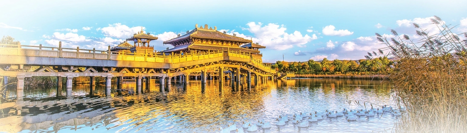 云冈石窟景区内,山堂水殿,烟寺相望。大同市生态环境局供图