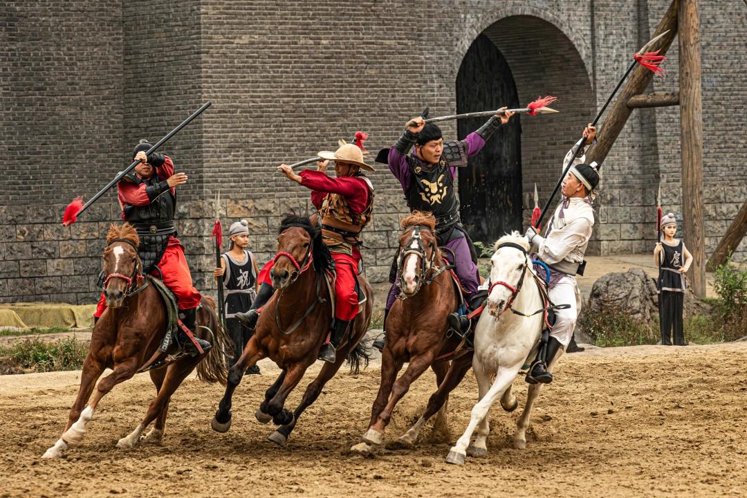 万岁山武侠城《三打祝家庄》 受访者供图.jpg