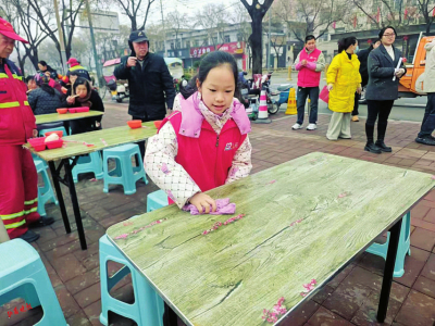 点击放大